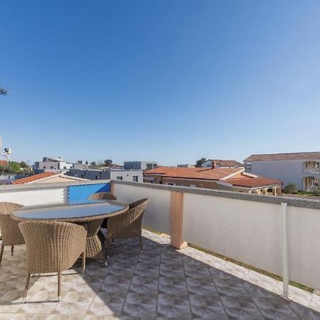 Aurum Luxury Apartments Vir Eksteriør bilde